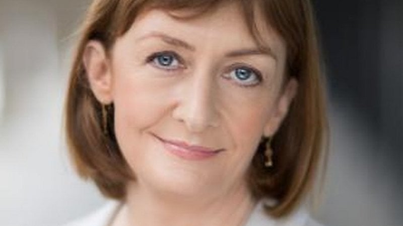 Rachael English: A distinctly Irish narrative voice reminiscent of Maeve Binchy.