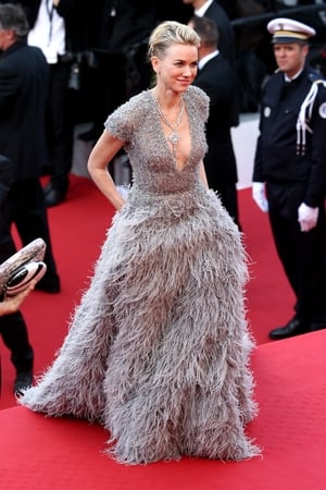 Naomi Watts looks amazing in this Elie Saab Couture in 2015.