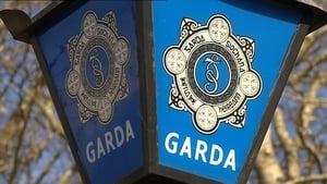 An Garda Siobhán Ní Chathmhaoil ó Stáisiún Gardaí an Chlocháin Léith.  show image