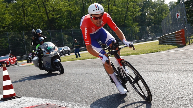 Dumoulin begins his time trial on the famous Monza F1 circuit