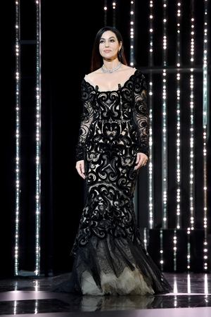 Closing Ceremony Sunday May 28:
Mistress of ceremony Monica Bellucci as beautiful as ever in a Dolce & Gabbana gown to close the ceremony.