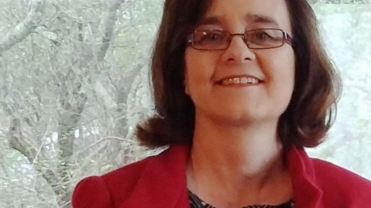 Dr. Ciarán Ó Coigligh, Ball den DUP.