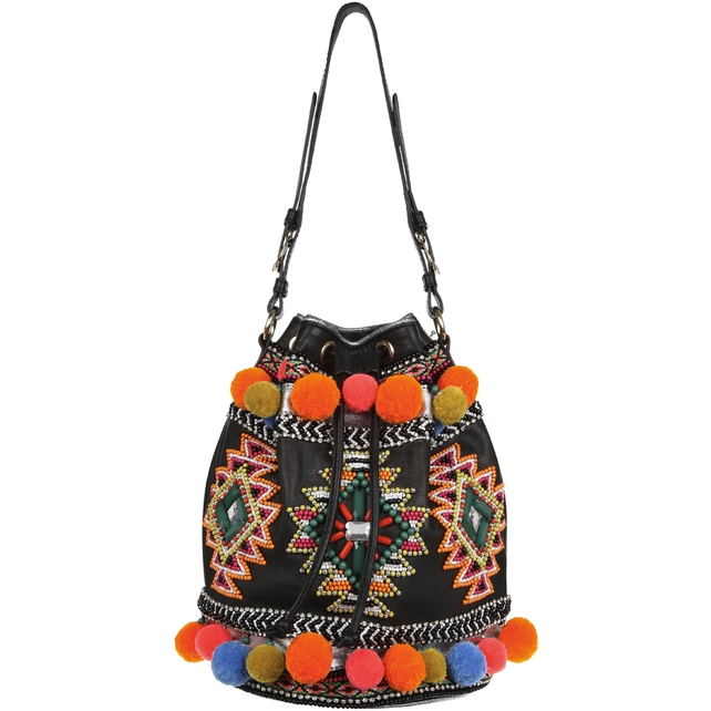 We're in love with this River Island Aztec-inspired purse! Definitely our Summer essential to bring from festivals to festivals.