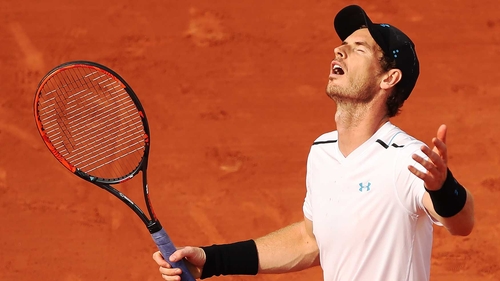 Andy Murray is in to the third round