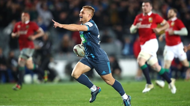 Ihaia West scores The Blues third try