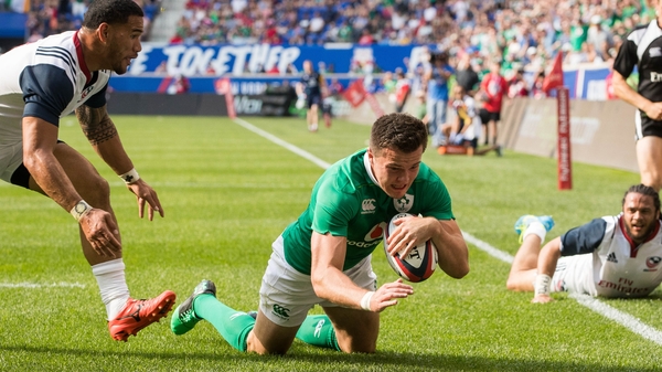 Jacob Stockdale scores on his debut