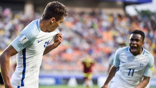 Dominic Calvert-Lewin (L) celebrates his crucial strike