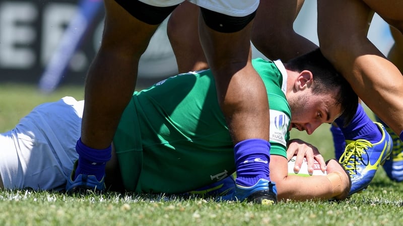 Ronan Kelleher scores a try