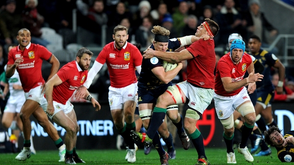 The New Zealand press does not expect to see many of today's side lining out in the Tests