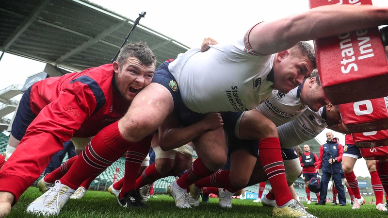 Peter O'Mahony and Tadgh Furlong work up a sweat in training