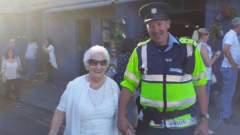Mary Dent and Garda Reserve Paul Barnwell, photo by Barbara Scully