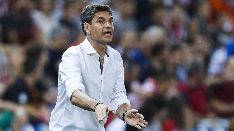 Mauricio Pellegrino on the sideline as manager of Alaves