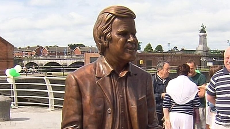 The statue is located at Poor Man's Kilkee on the River Shannon quayside