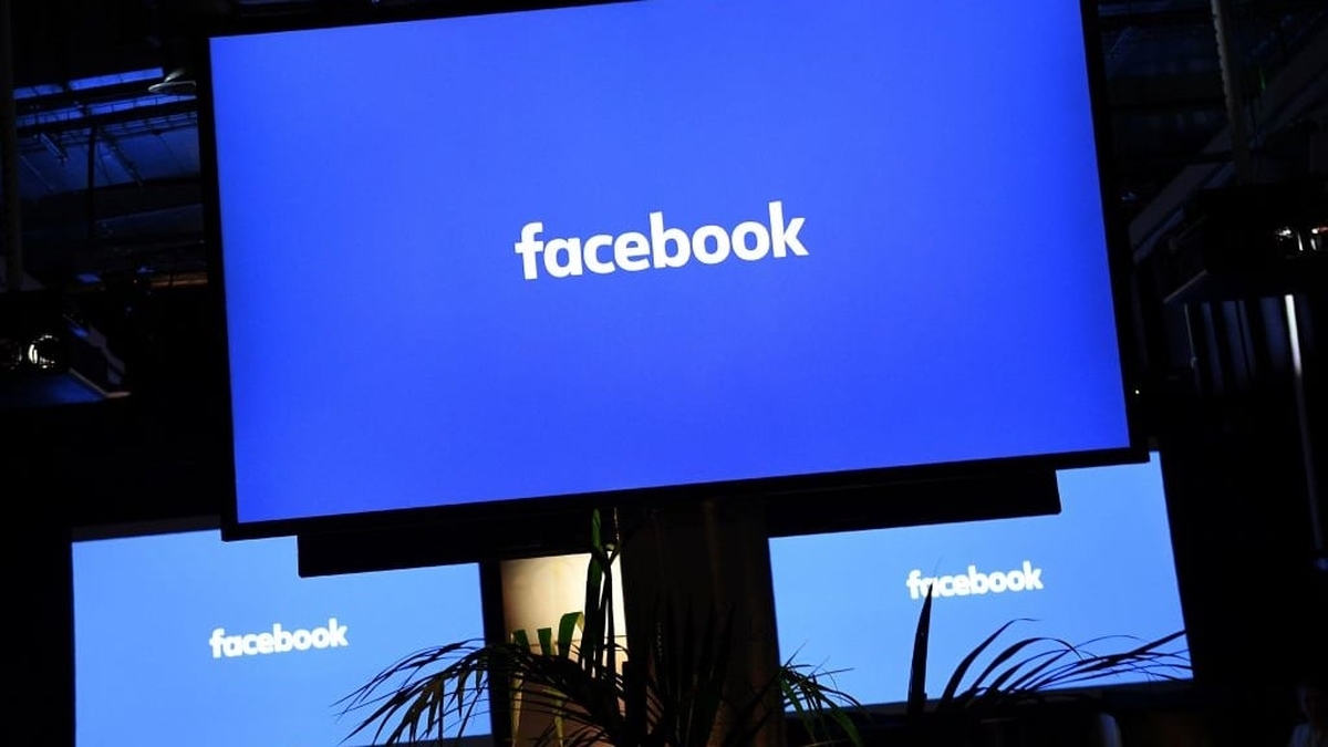 Facebook to produce own TV series