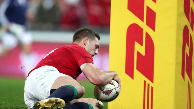 George North touches down