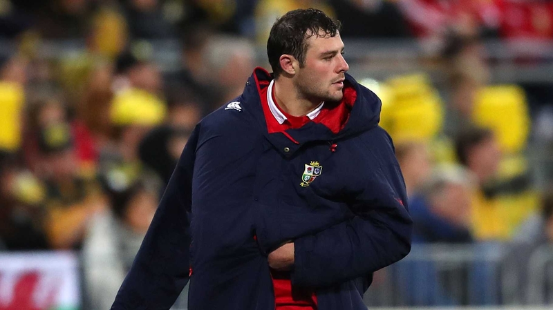 Robbie Henshaw suffered a torn pectoral muscle against the Hurricanes