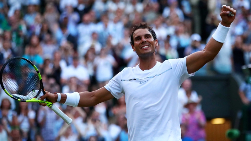 Rafa Nadal salutes the crowd