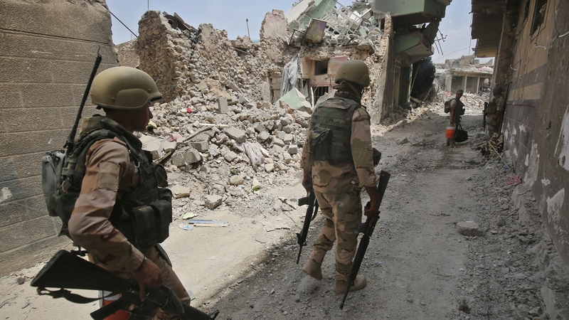 Iraqi security forces expect to take full control of Mosul in the coming hours