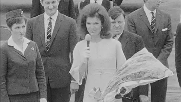 Jacqueline Kennedy At Shannon Airport.