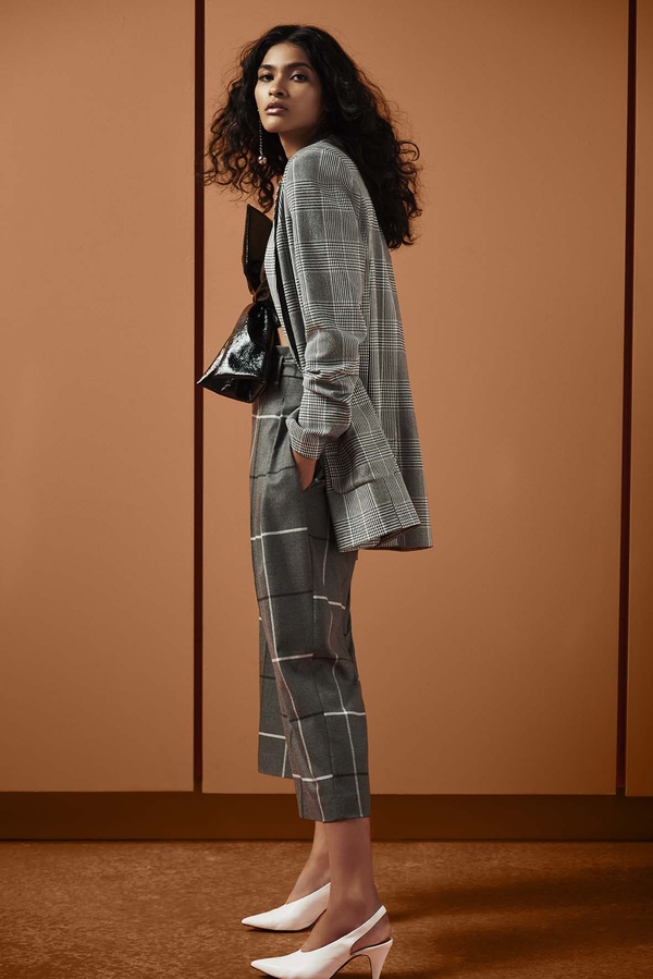 Tartan looks set to remain popular this winter with these classy tartan trousers from River Island.