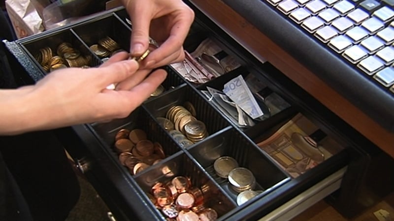 Mandate says thousands of workers are signed to zero-hour contracts