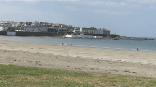 The bathing ban on Kilkee beach is to stay in force for a number of days