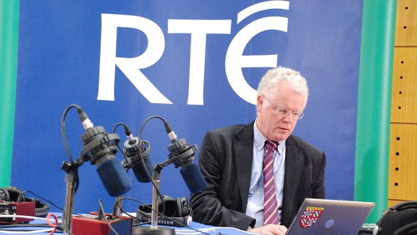 Cathal Mac Coille ag féachaint siar: 16 bliain ag éirí ag 4.23 am