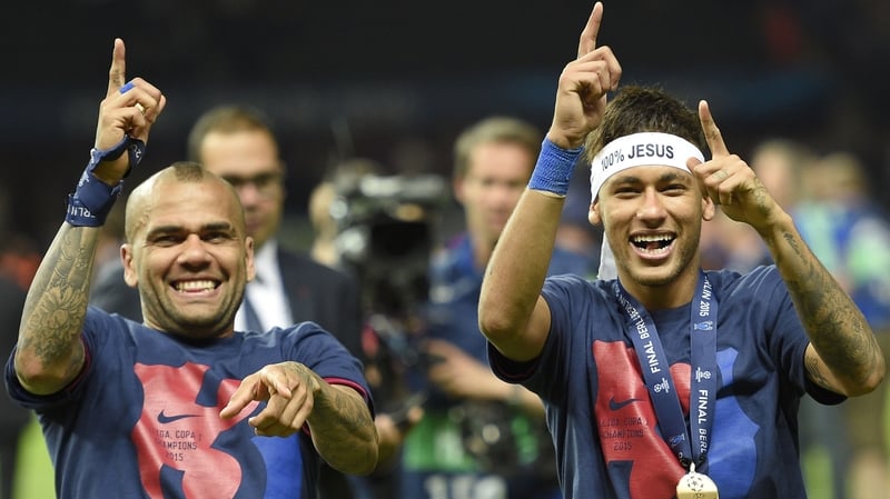 Dani Alves (L) with Neymar