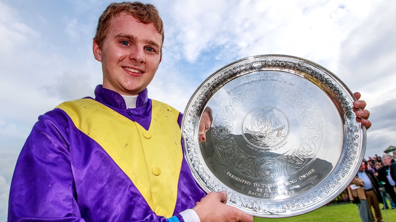 Aubrey McMahon celebrates his the Connacht Hotel QR Handicap triumph