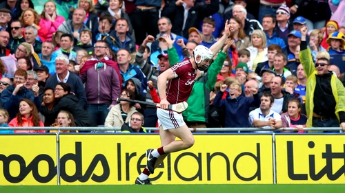Joe Canning celebrates his match-winning point
