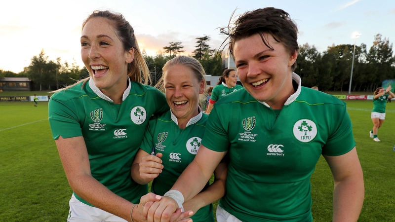 Nicole Cronin (centre) will start at scrum-half