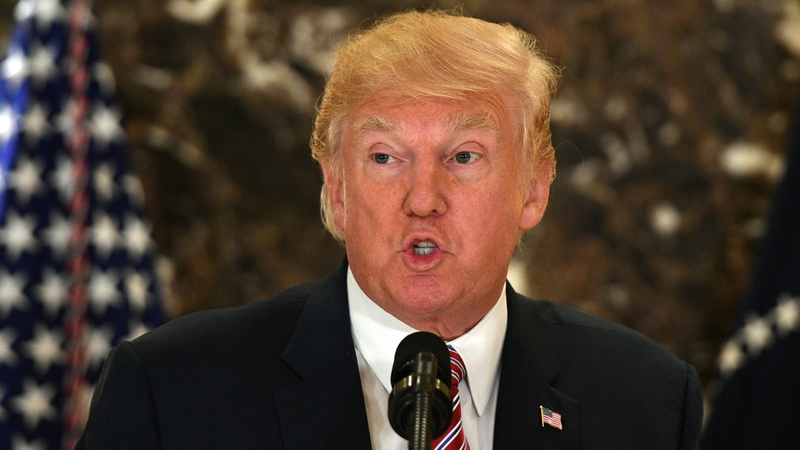 'Tugaigí poist in Éirinn ar ais go Meiriceá' - Uachtarán Trump