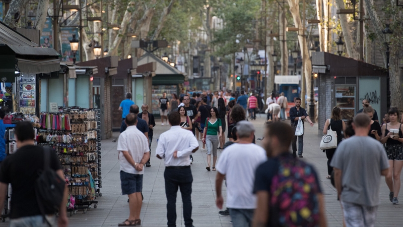 People and businesses get back to daily life on Las Ramblas after the attack