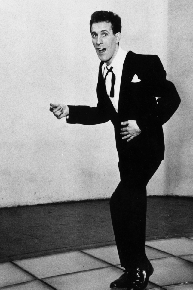 Bruce Forsyth posing like a pro in 1950