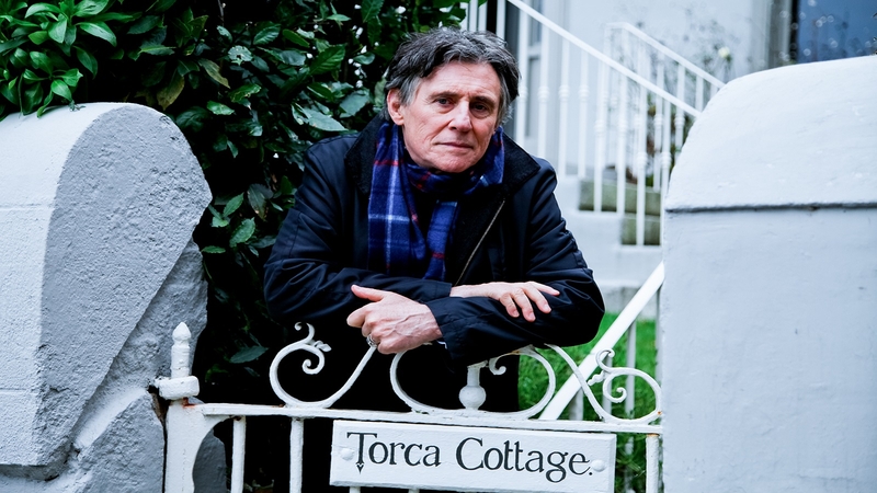 Gabriel Byrne explores the life, works and passions of George Bernard Shaw in My Astonishing Self, a highlight of the new season of RTÉ.