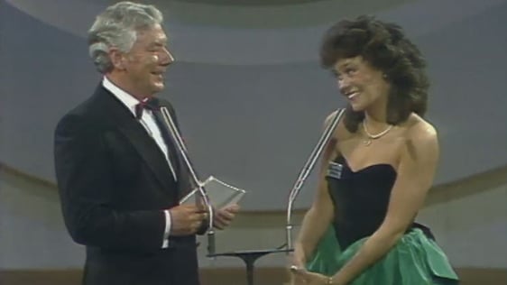 Gay Byrne and Anne-Marie Holland (1987)