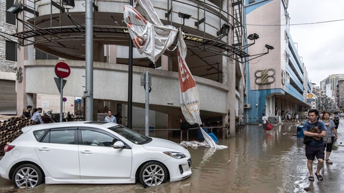 The head of Macau's observatory has stepped down following the Typhoon