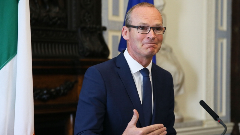 Simon Coveney said that the Brexit referendum vote did not bind the UK government to leaving the customs union