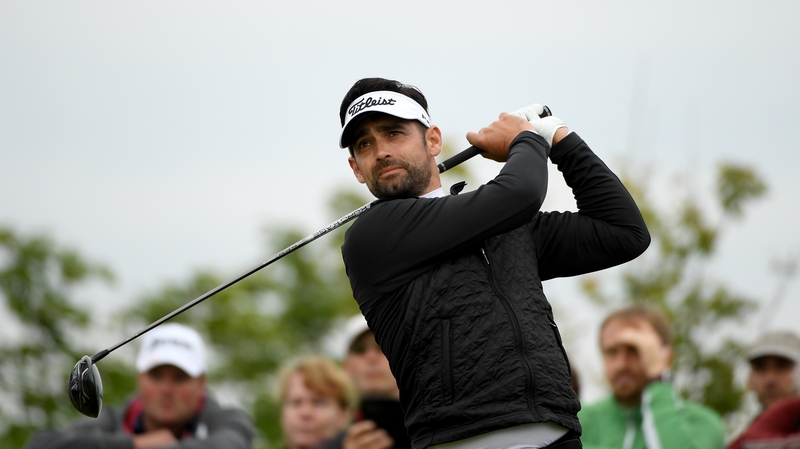 Slattery leads after three rounds