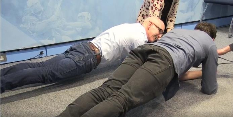 Ray D'Arcy talks clean eating and takes on plank challenge