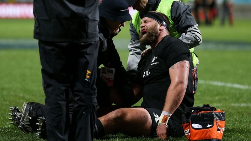 Joe Moody receiving treatment on a dislocated shoulder