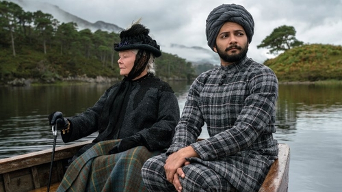 Judy Dench and Ali Zazal in Victoria and Abdul