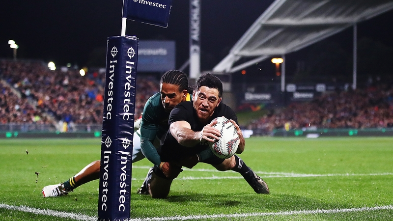 Nehe Milner-Shudder of the All Blacks dives over to score