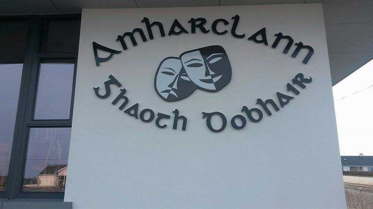 Bernie Ní Dhuibhir ó Aisteoirí Ghaoth Dobhair.