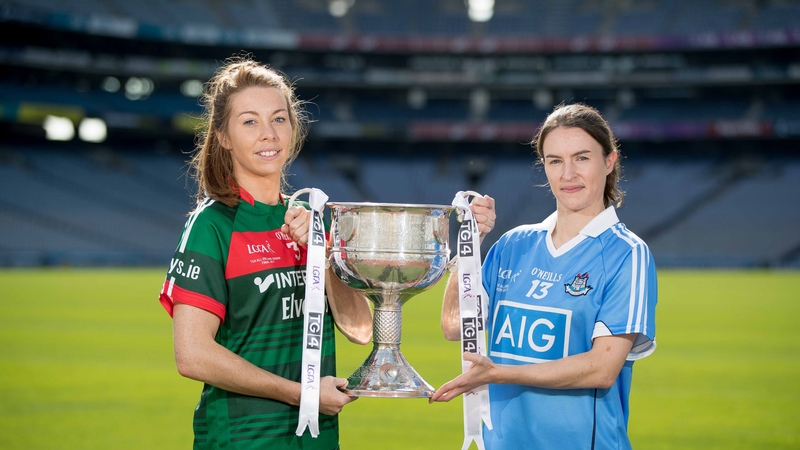 Rival captains - Sarah Tierney of Mayo and Dublin's Sinead Aherne