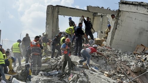 Mexican President Enrique Peña Nieto said that 27 buildings have collapsed in Mexico City
