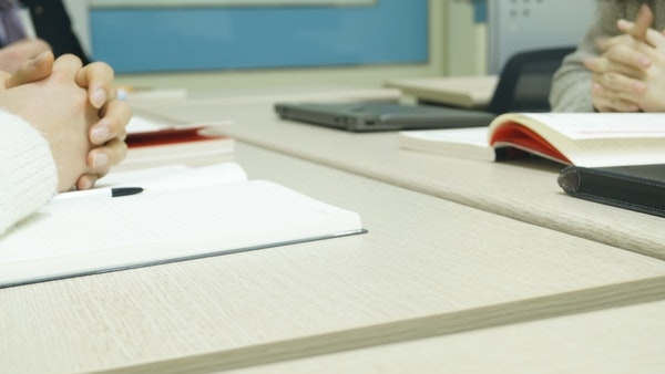 Kill Bad Meetings : 'The average office worker spends two days pe
