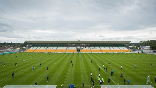 'O'Connor Park can hold 20,000. And we're not allowed anyone in here. It doesn't make sense to me'