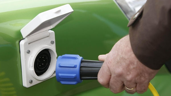 In order for electric cars to overtake their petrol and diesel-powered competitors, governments will have to take the lead, the IEA has said