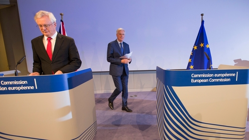 David Davis (L) and Michel Barnier (R) held a joint news conference after this week's talks